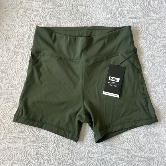 Barbell STAYPUT SHORTS IN RIFLE Size Medium 4.5” Inseam running workout - Picture 2 of 10